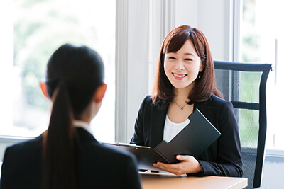 派遣社員との面談イメージ